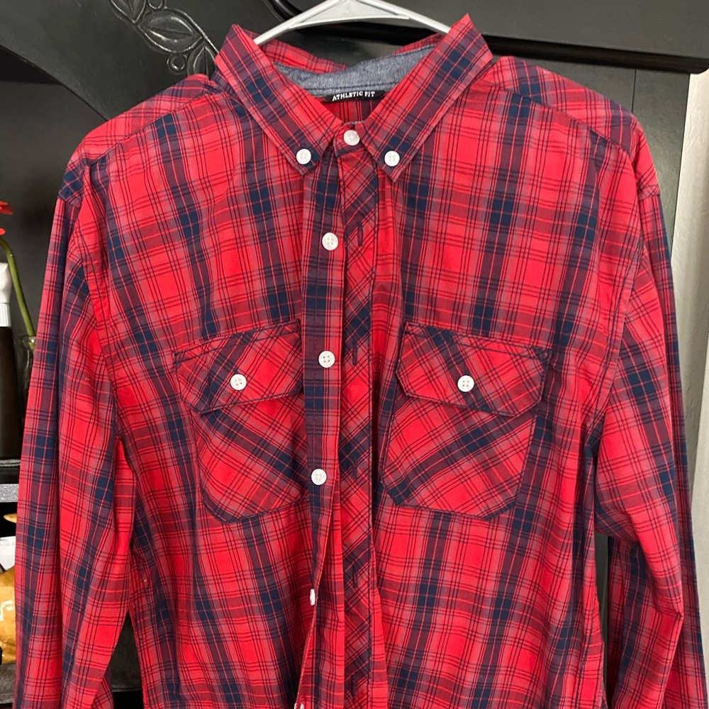 Men’s BKE button down shirt~ Large~ Red plaid